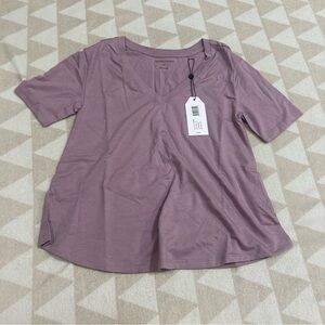 Universal standard penia easy tee shirt elderberry purple vneck